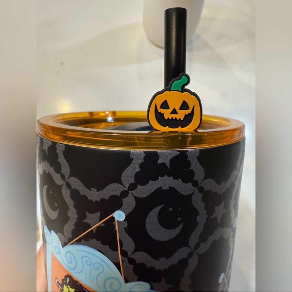 🎃 Peanuts Halloween Tumbler Cup with Straw – Zrike Brands 🎃 - Picture 4 of 6